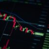 ナンピン型EAのリスクを示すFXチャートと分析画面